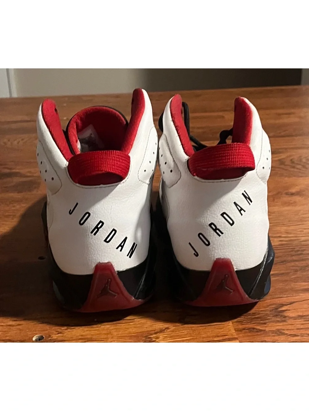 Jordan Lift Off White Gym Red Basketball Shoes Size US 10